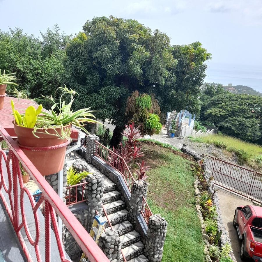 Canefield Sea View Apartment Roger Exterior photo